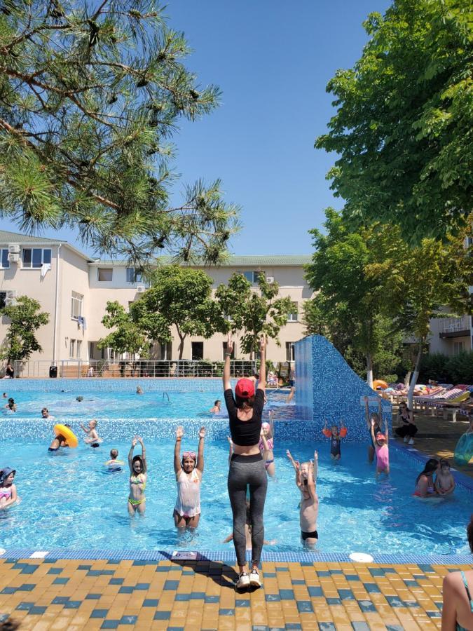 Hotel Odessa Kobleve Buitenkant foto
